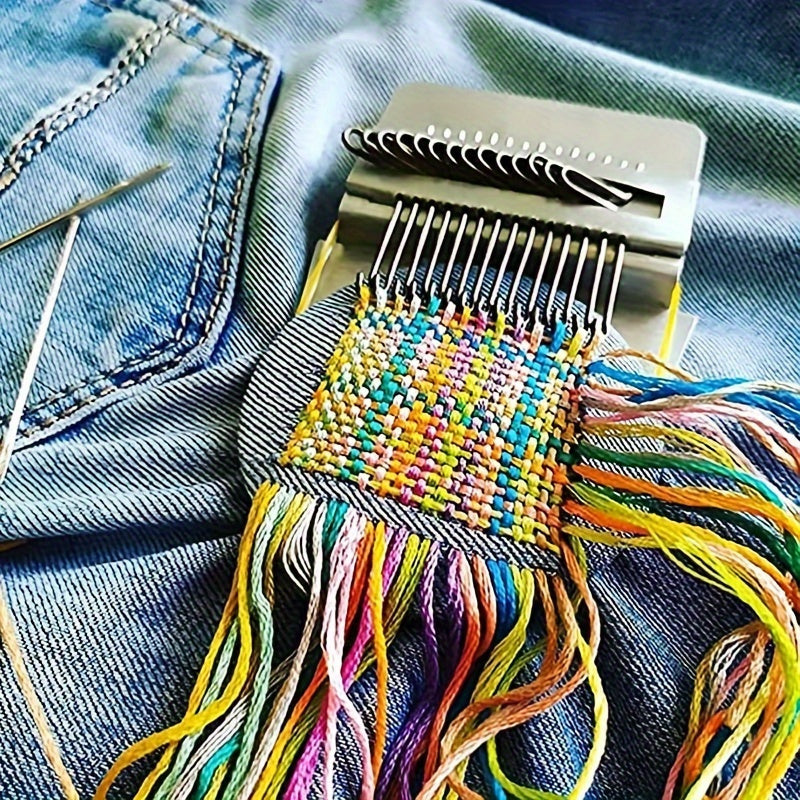 14-Pin Handheld Weaving Loom - Portable Tapestry Repair Tool for Clothes & Jeans, Light Grey